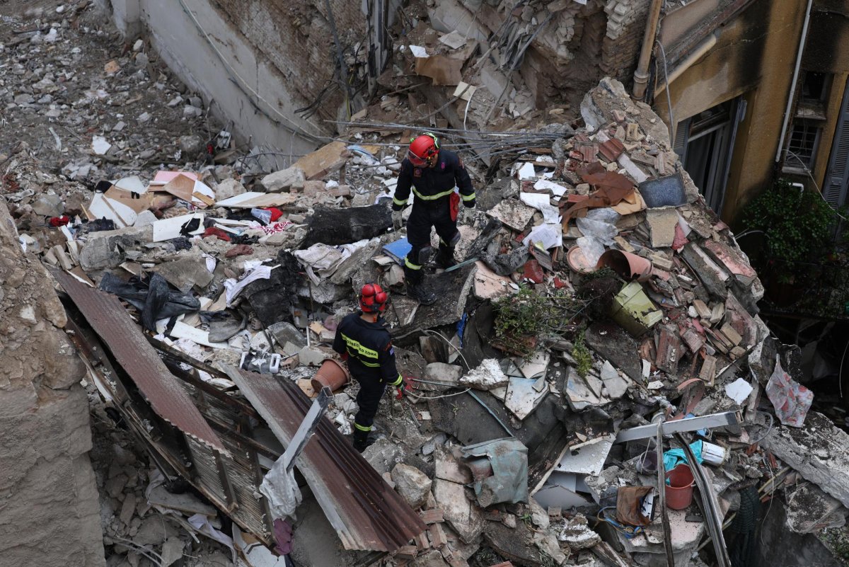 Athens, Greece: 4 Americans, 2 others killed in explosion