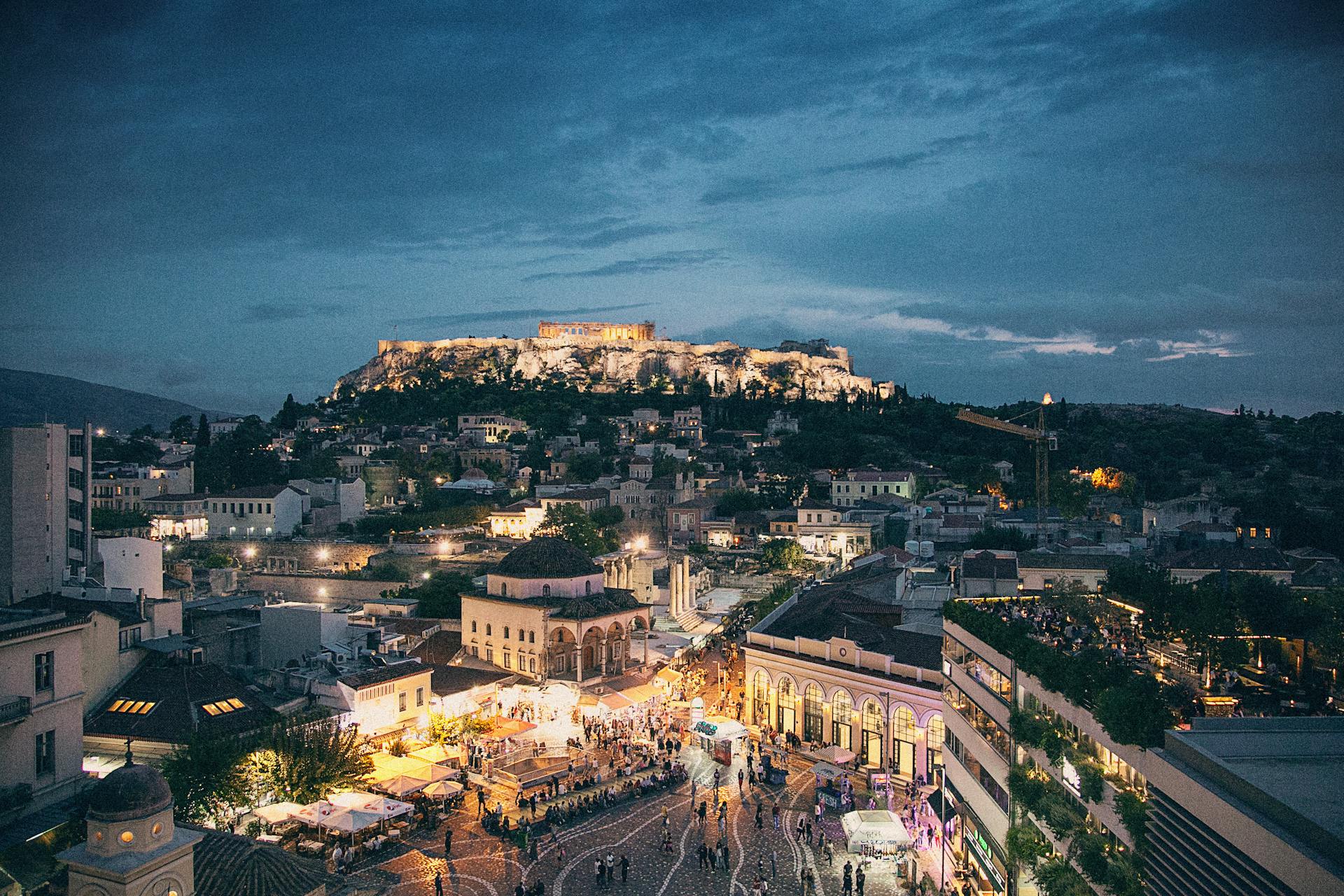 Greece among eurozone economies least exposed to prolonged high rates